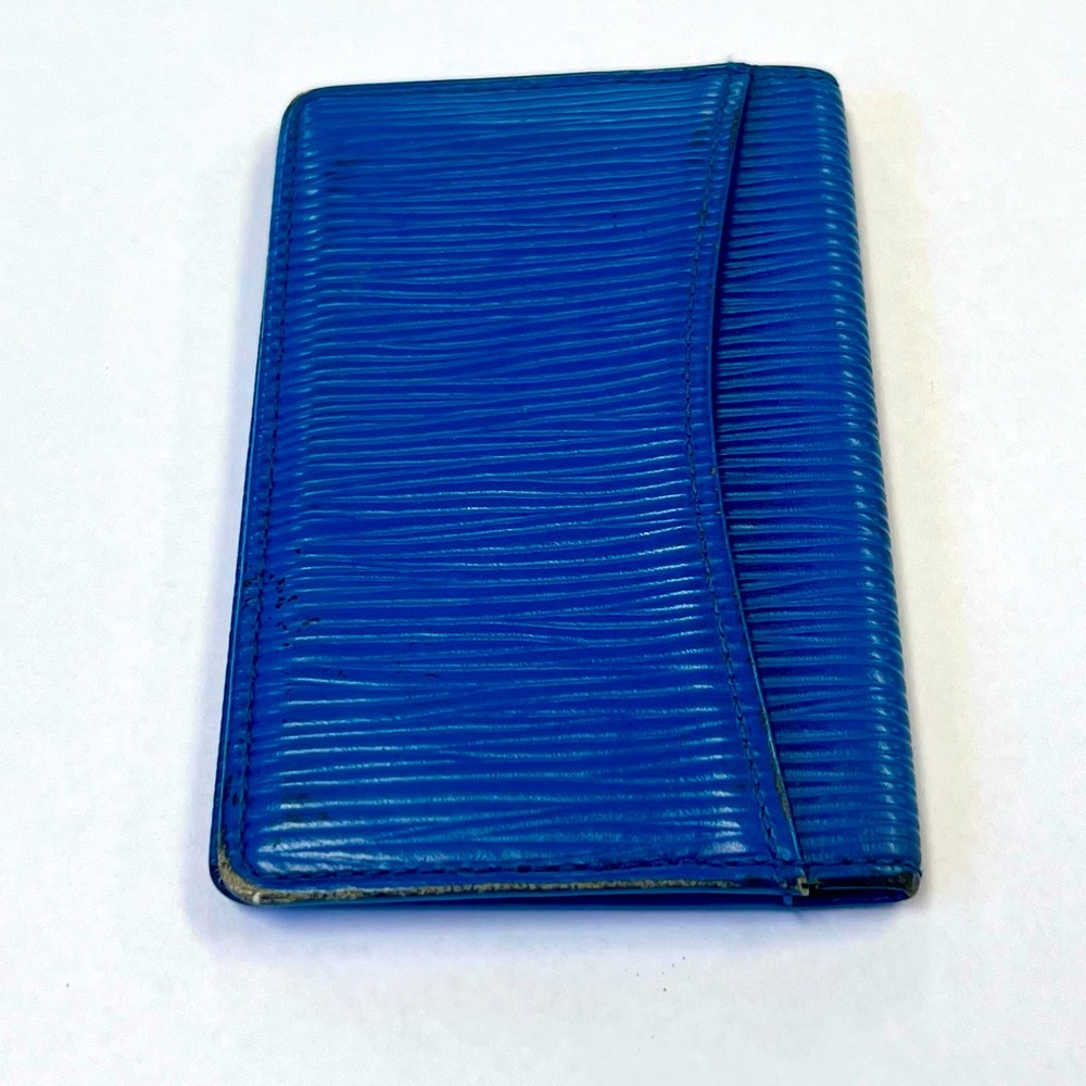 Louis Vuitton Blue Epi Card Holder - Picture 2 of 13